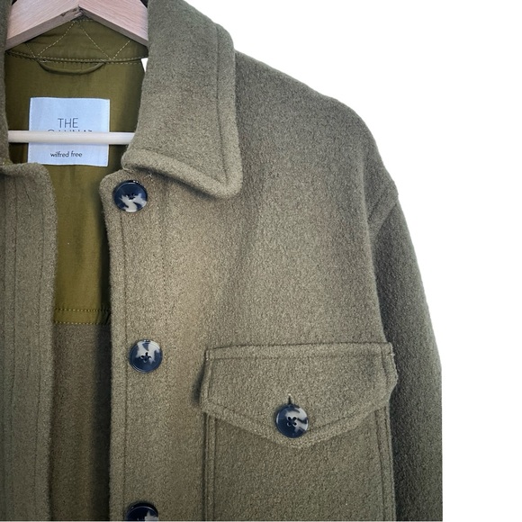 Aritzia Wilfred The Ganna Shirt in Green - Picture 2 of 3